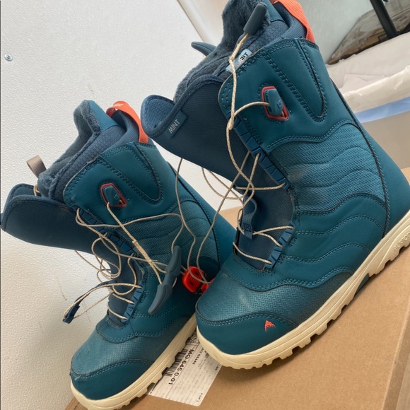 Burton Other - Burton Women’s Mint Snowboard Boots